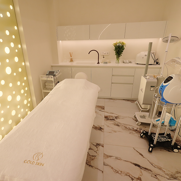 Gold Skin beauty salon στην Κηφισιά Αθήνας με Oligio RF lifting, Endospheres, λεμφικό massage και online αγορές καλλυντικών Circadia, HydroPeptide και Toskani στην Ελλάδα
