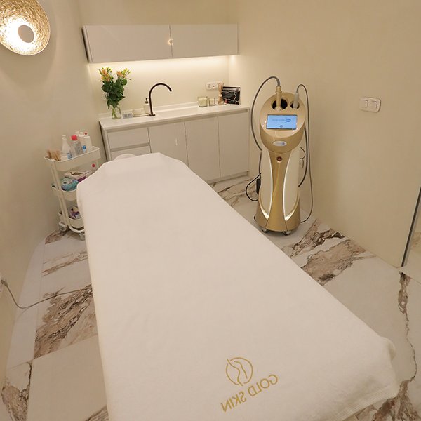 GOLD Gold Skin beauty salon στην Κηφισιά Αθήνας με Oligio RF lifting, Endospheres, λεμφικό massage και online αγορές καλλυντικών Circadia, HydroPeptide και Toskani στην Ελλάδα